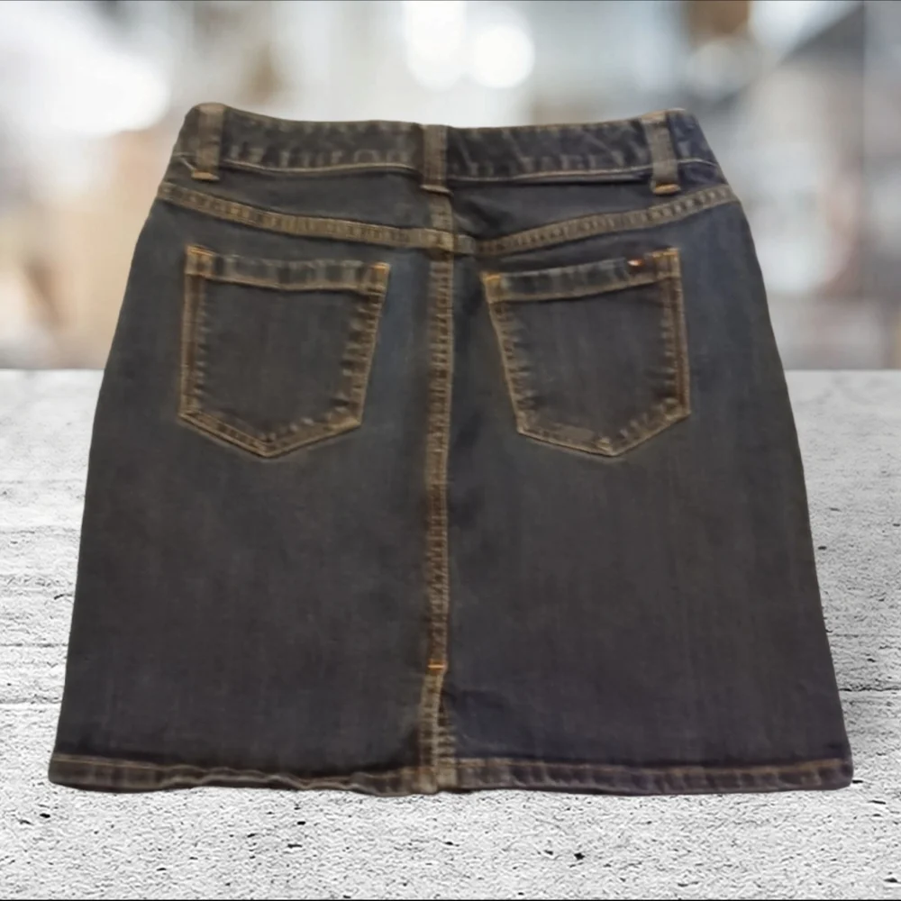 Tommy Hilfiger short denim skirt size 2 - Picture 2 of 13